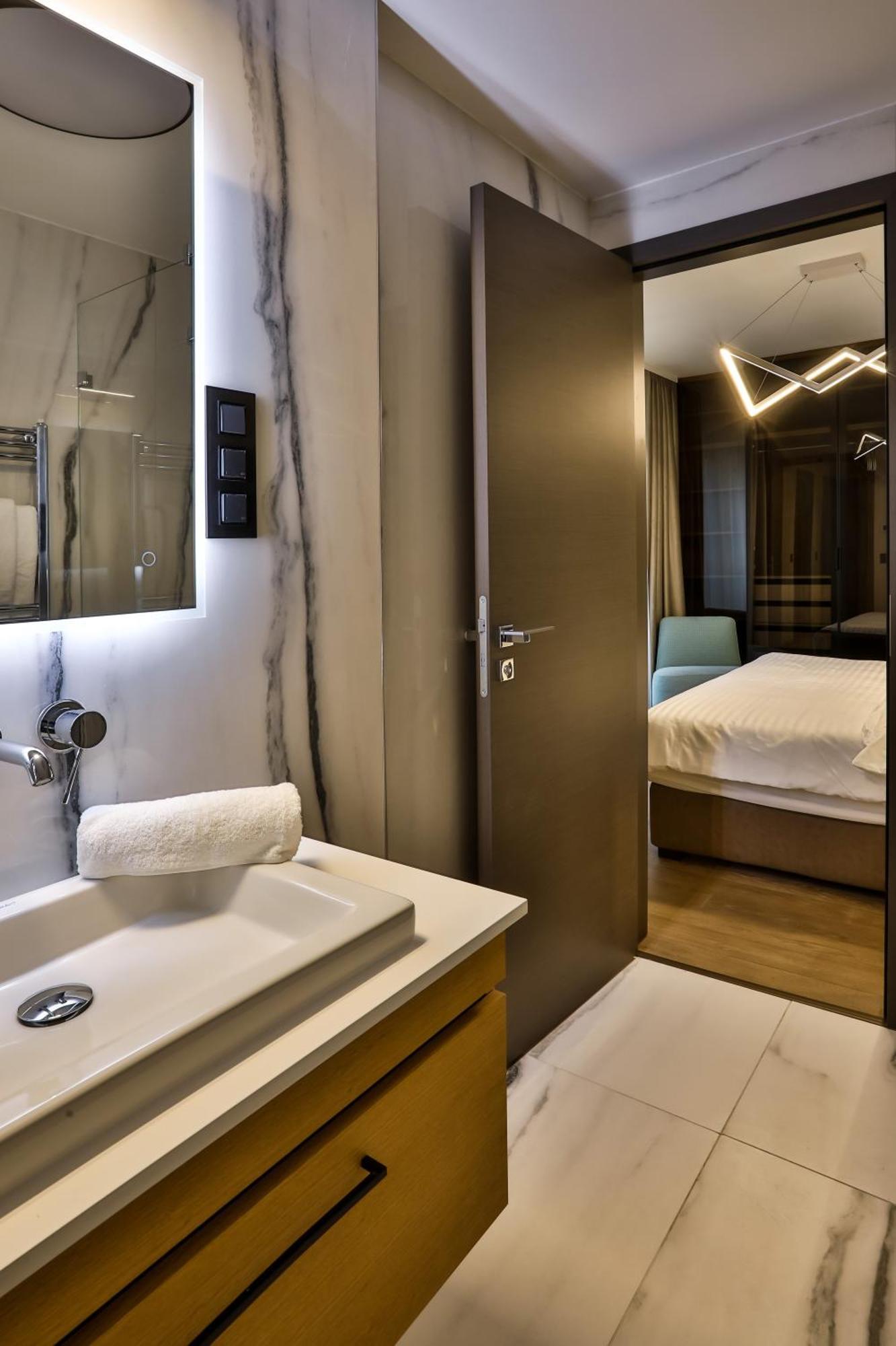 Sun Hill Luxury Apartamento *
